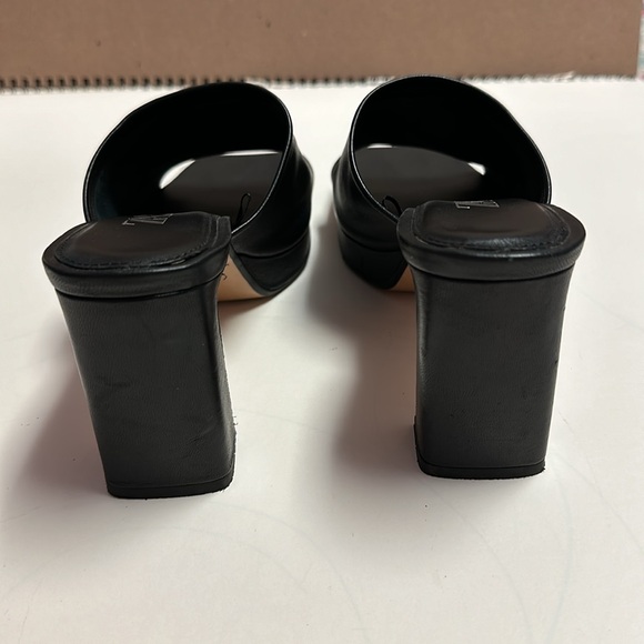Zara Leather Black Heels - Picture 3 of 12
